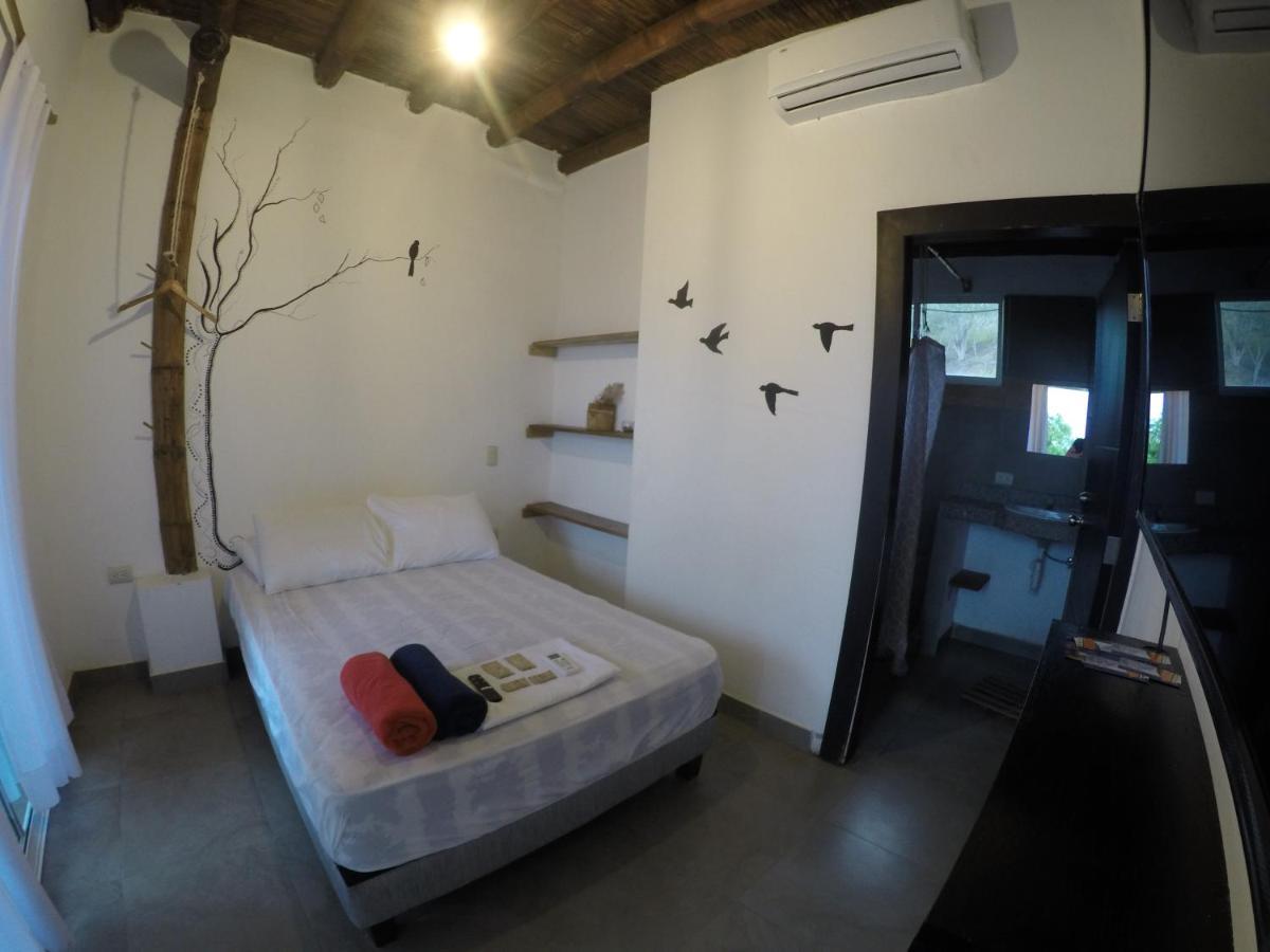 Kiwi Suites Hostel Montanita Exterior photo